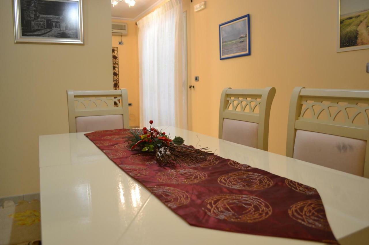 Penthouse Terrace 4 Bedrooms Apartment Vlorë Екстериор снимка