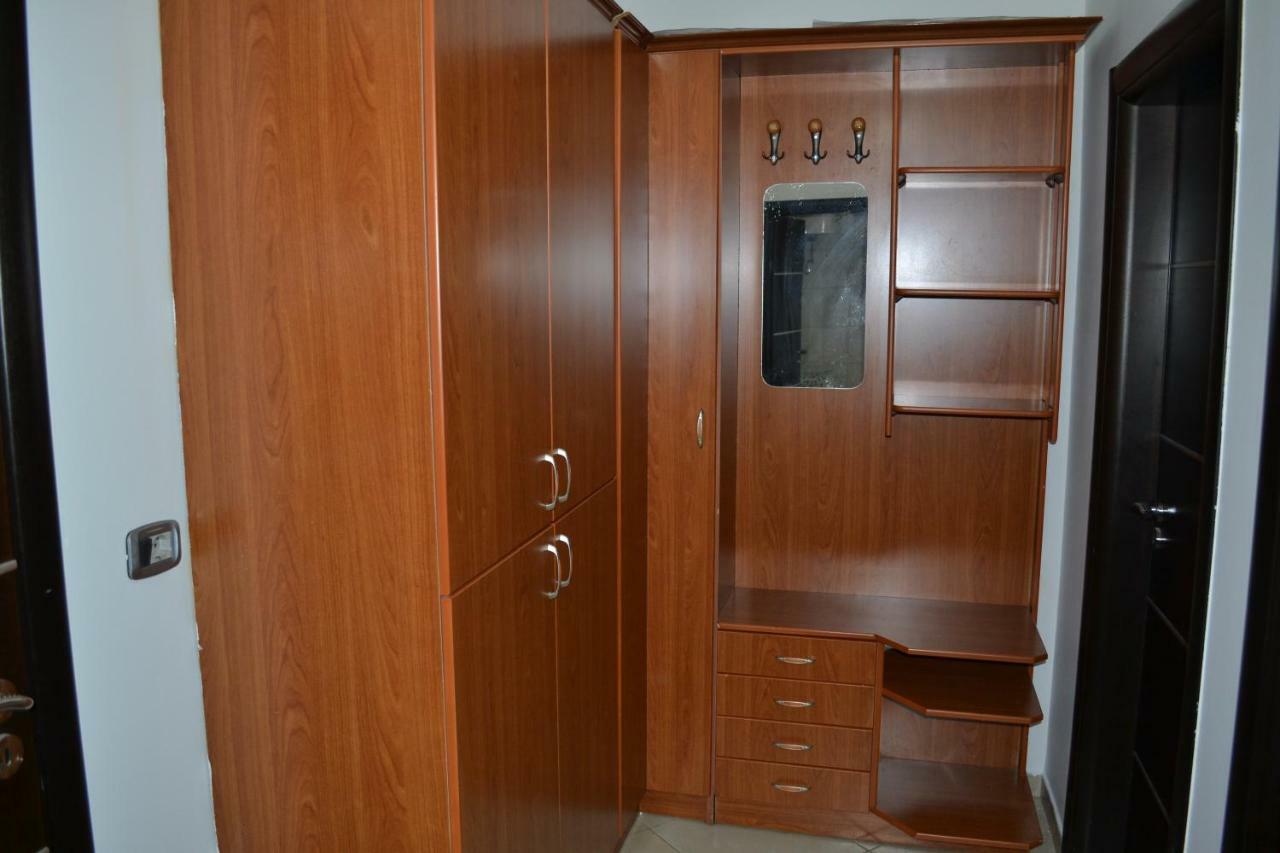 Penthouse Terrace 4 Bedrooms Apartment Vlorë Екстериор снимка