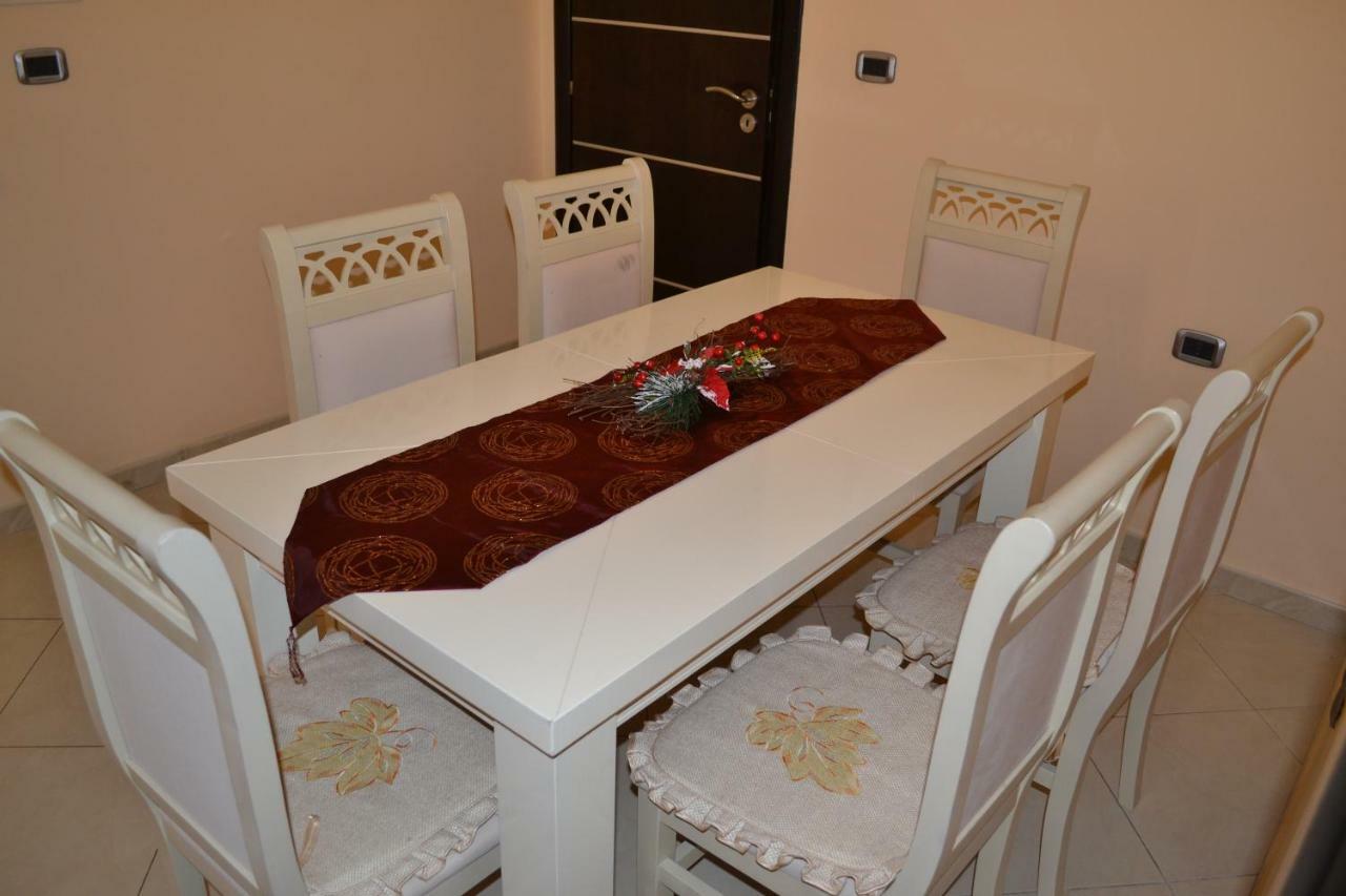 Penthouse Terrace 4 Bedrooms Apartment Vlorë Екстериор снимка