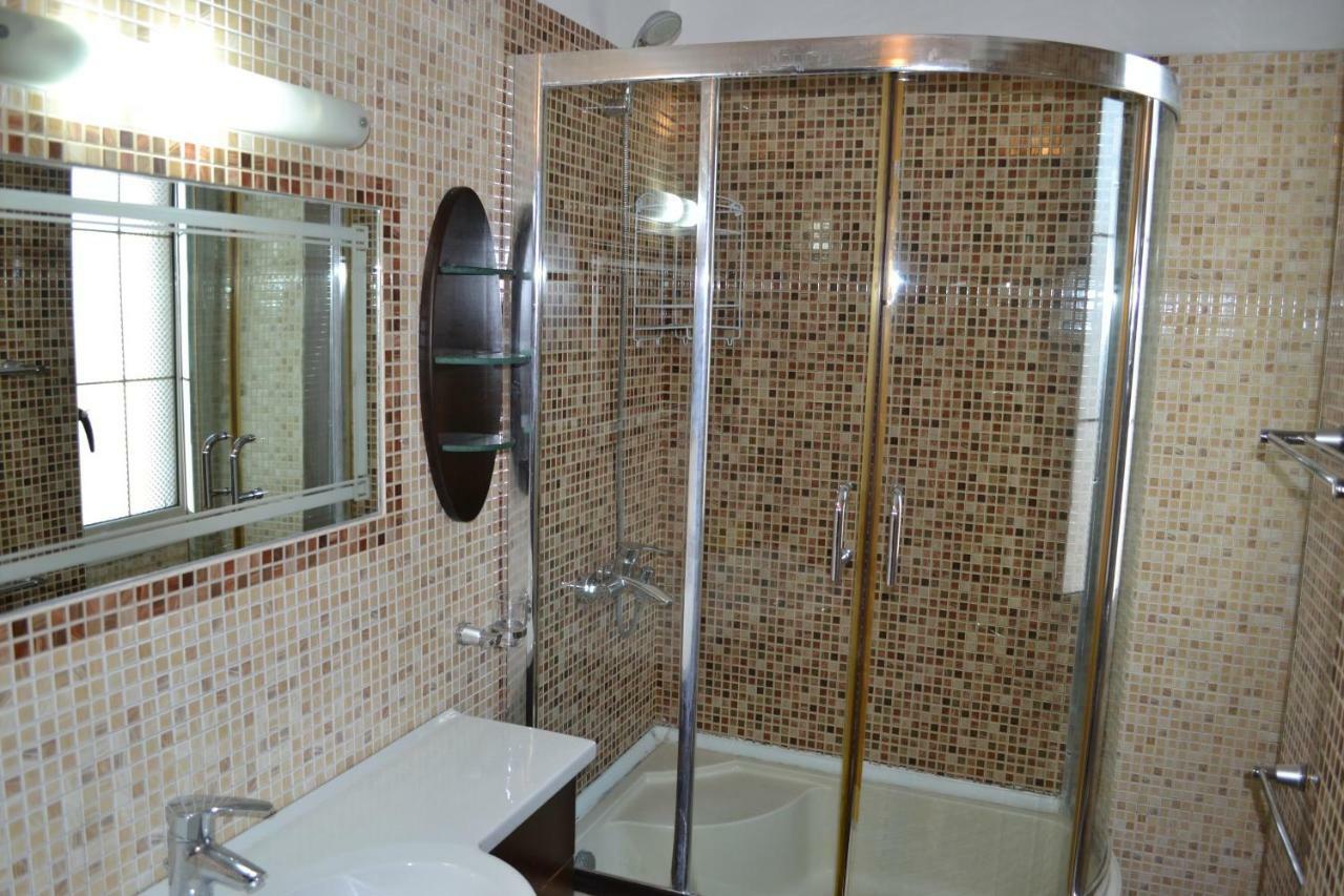 Penthouse Terrace 4 Bedrooms Apartment Vlorë Екстериор снимка