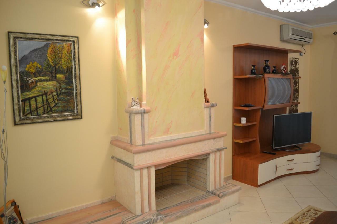 Penthouse Terrace 4 Bedrooms Apartment Vlorë Екстериор снимка